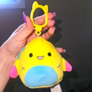 NWT Gilberto The Neon Shark Squishmallows 3.5" Clip